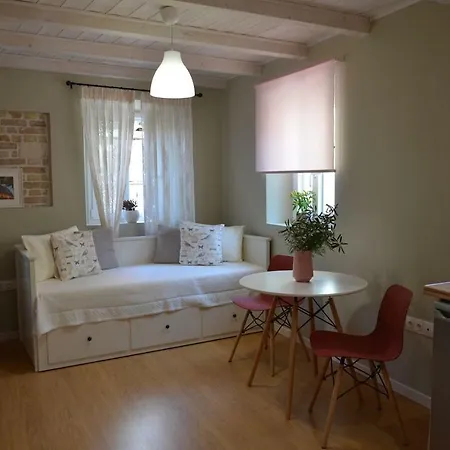 Suitedreams,next To St.spiridon Church Apartament *